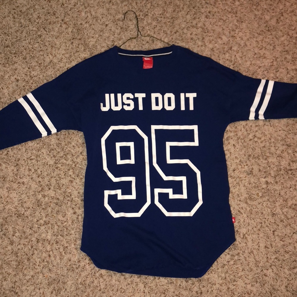 Nike (just do it) shirt.